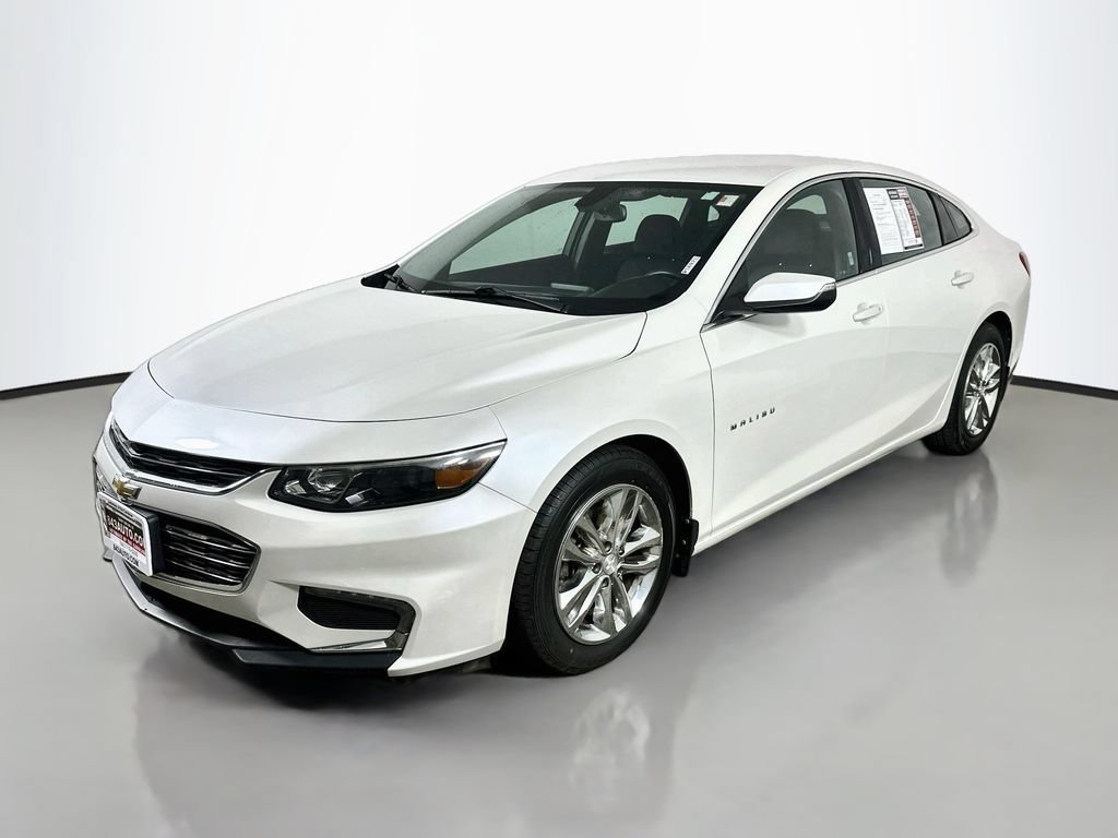 Used 2017 Chevrolet Malibu LT FWD video 3