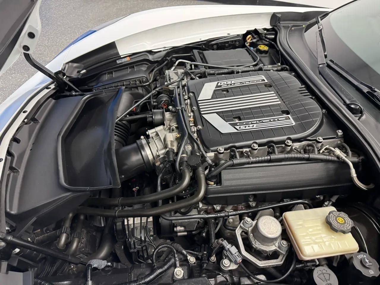 Used 2015 Chevrolet Corvette Z06 w/ 3LZ Preferred Equipment Group RWD image 22