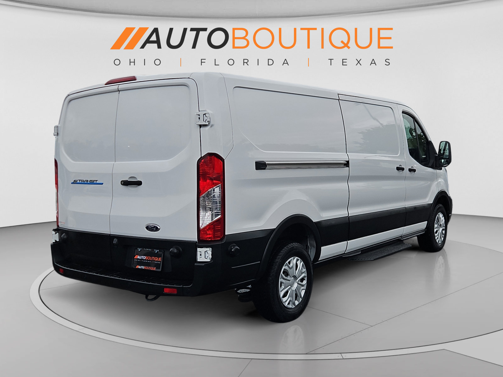 Used 2024 Ford E-Transit Low Roof RWD image 5