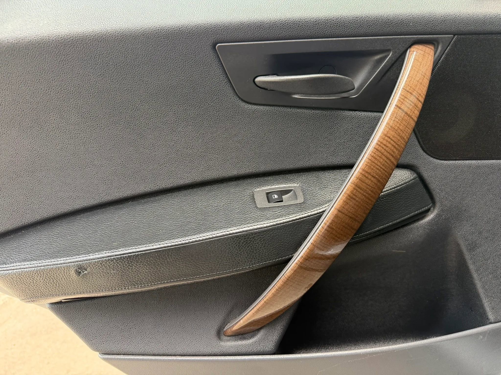 Used 2004 BMW X3 3.0i image 11