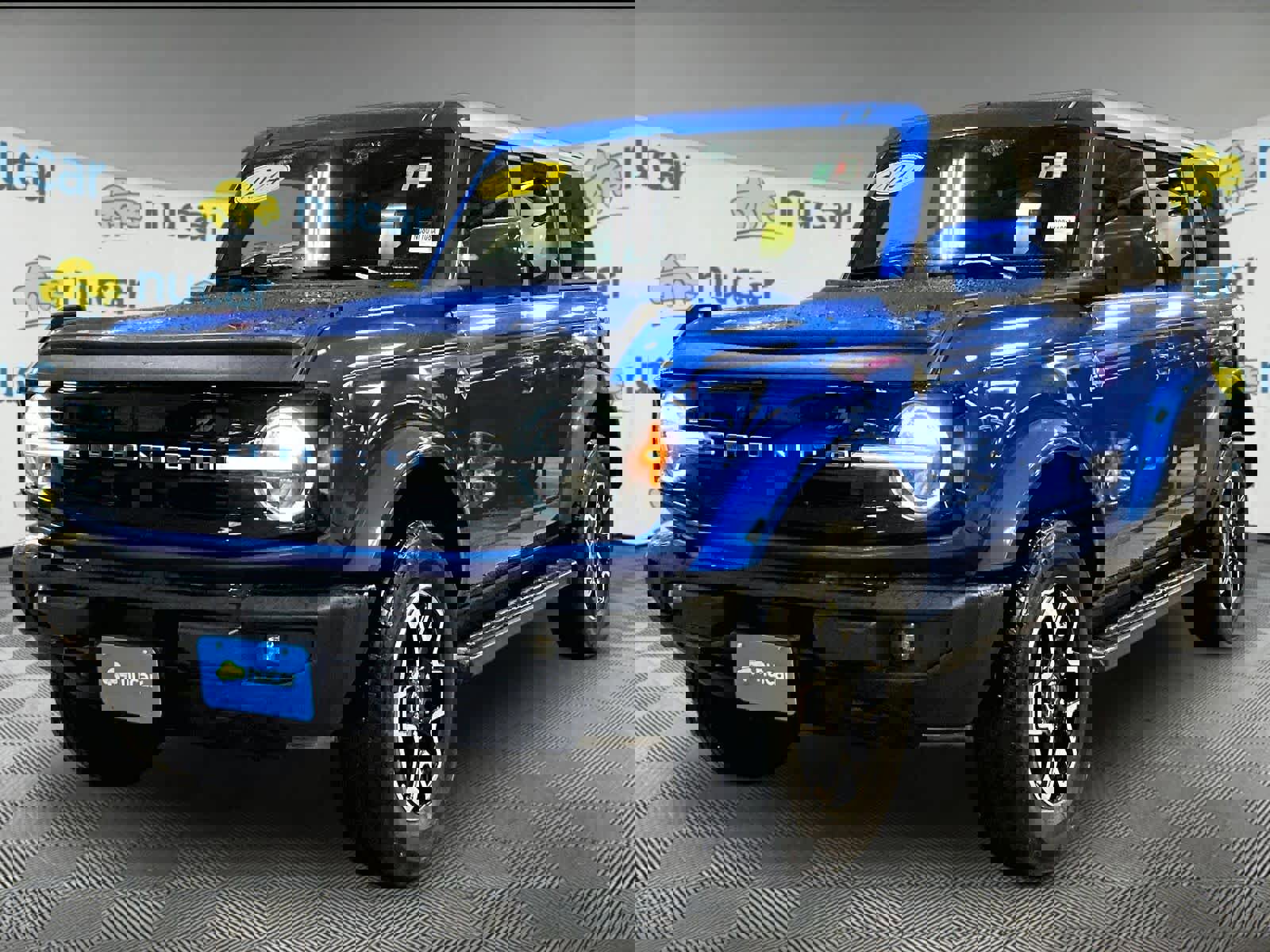 Used 2024 Ford Bronco Outer Banks image 3