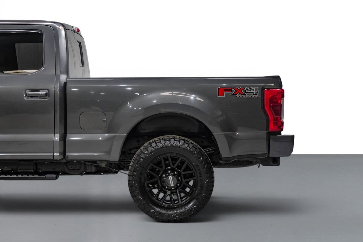 Used 2019 Ford F250 Lariat w/ Lariat Ultimate Package AWD/4WD image 11