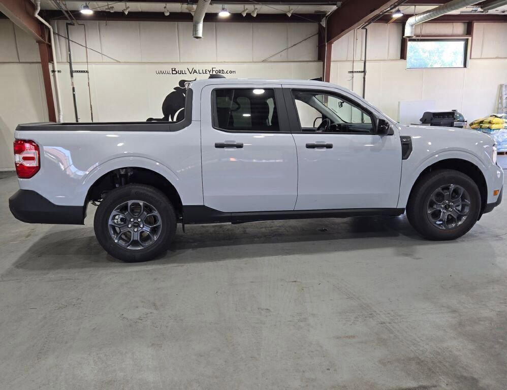 New 2025 Ford Maverick XLT w/ XLT Luxury Package image 6