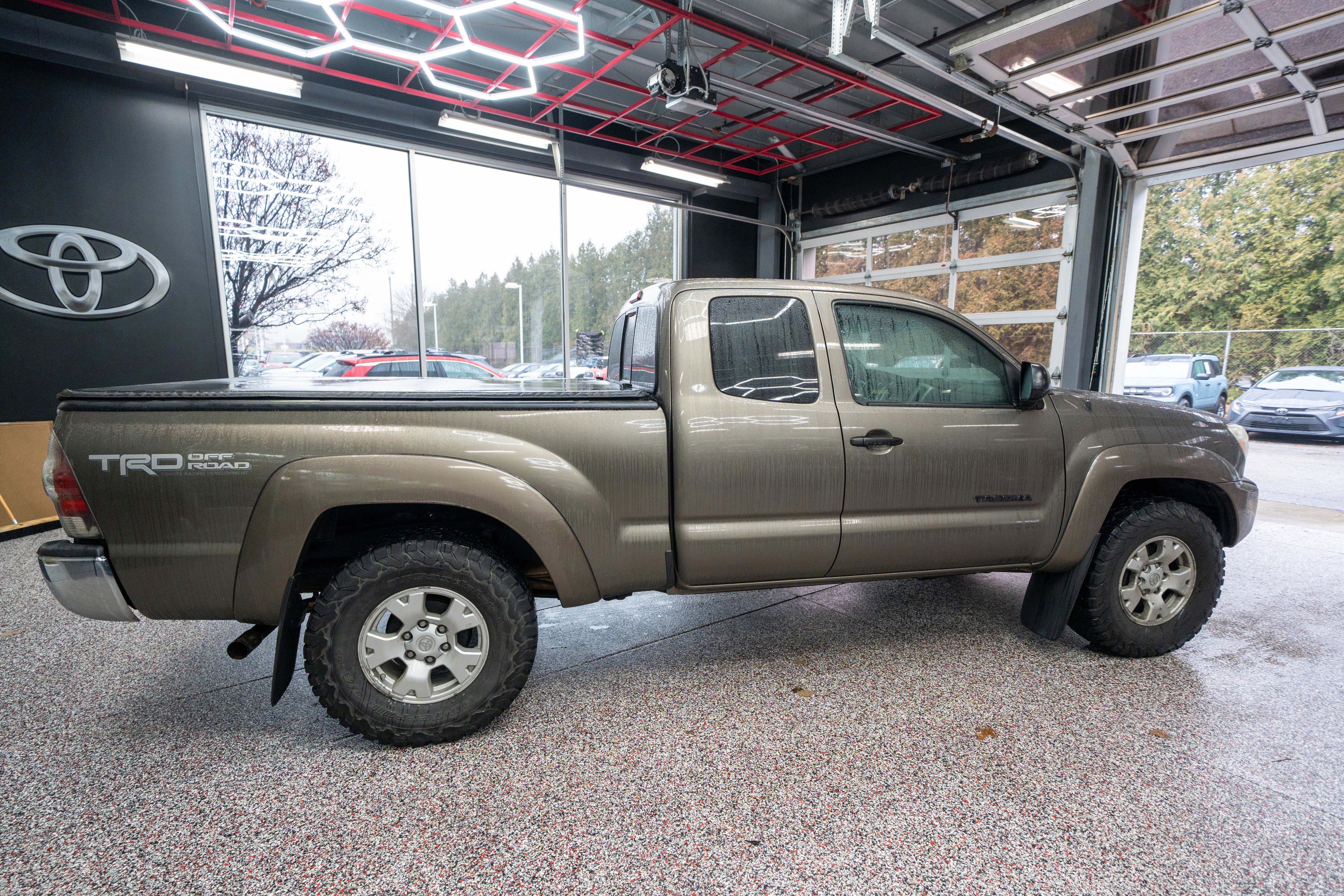 Used 2013 Toyota Tacoma 4x4 Access Cab V6 image 4