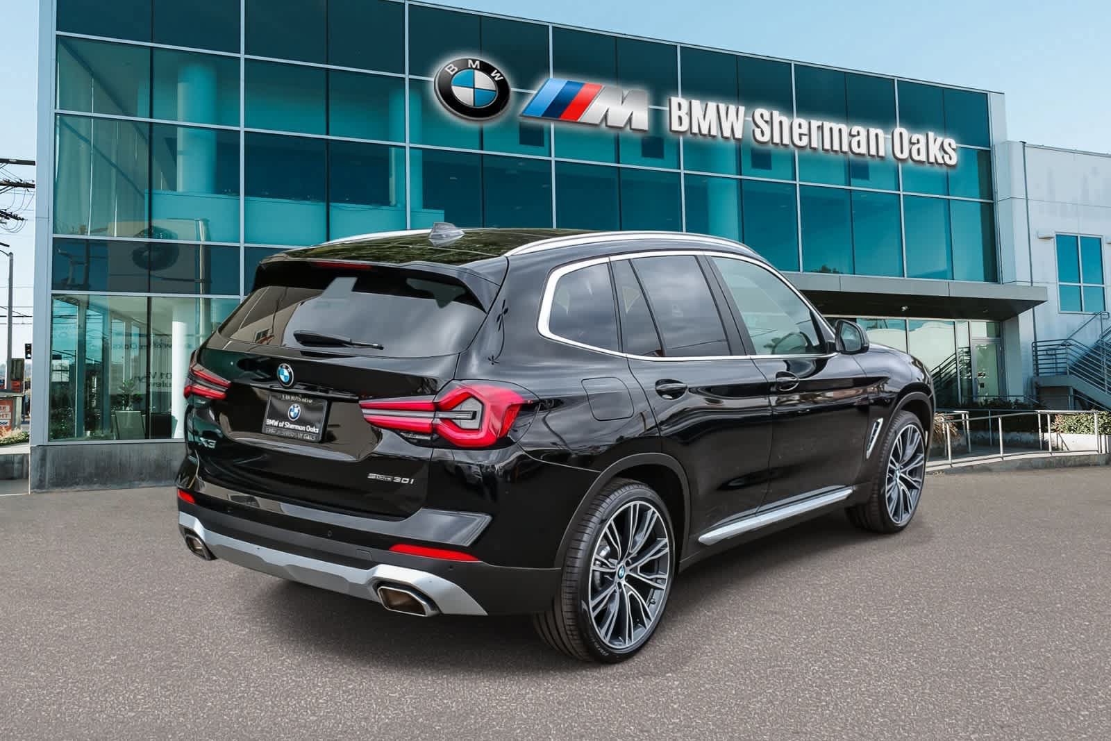Certified 2023 BMW X3 sDrive30i w/ Convenience Package RWD image 4