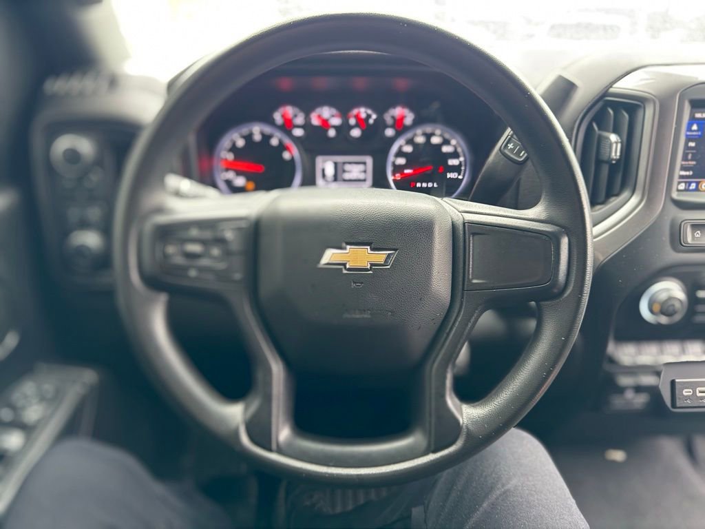 Used 2024 Chevrolet Silverado 2500 Custom w/ Custom Value Package image 6