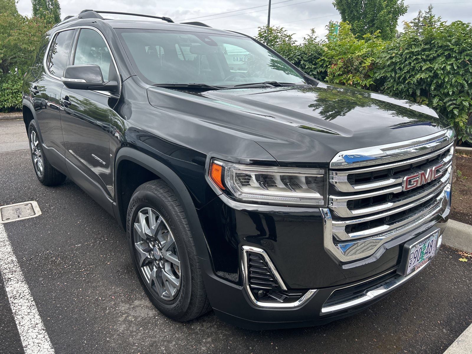 Used 2023 GMC Acadia SLT AWD/4WD image 3
