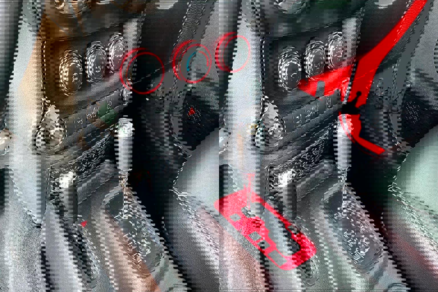 Used 2017 Jeep Wrangler Freedom Edition image 34