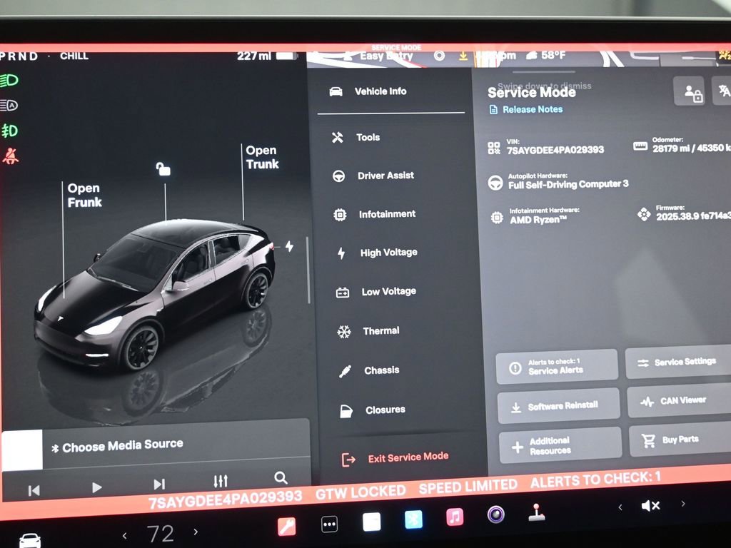 Used 2023 Tesla Model Y Long Range image 28