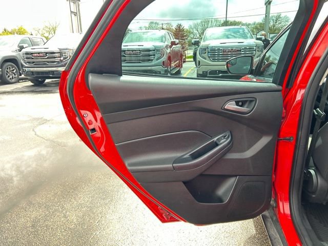 Used 2016 Ford Focus SE FWD image 15