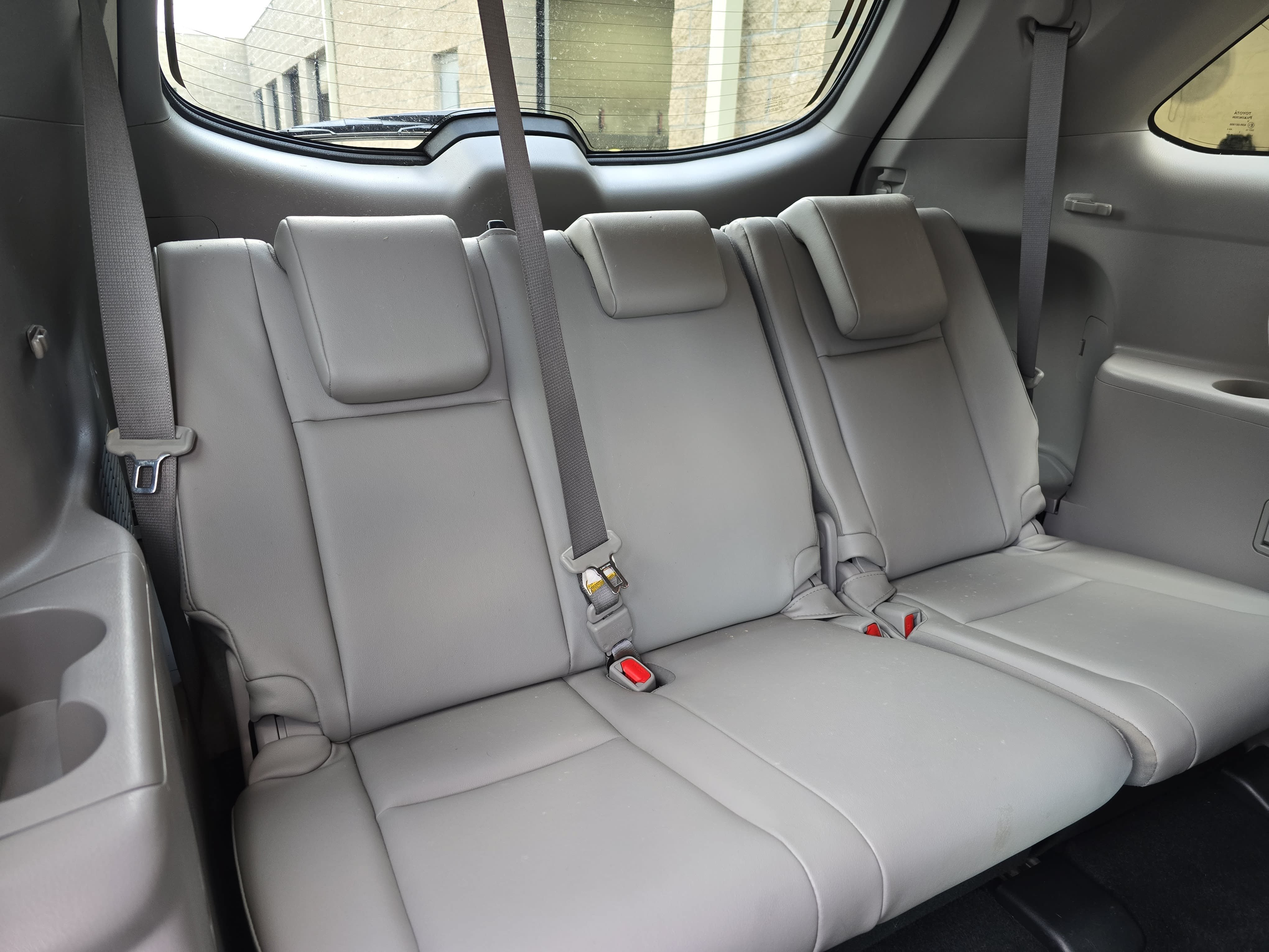 Used 2019 Toyota Highlander XLE AWD/4WD image 12