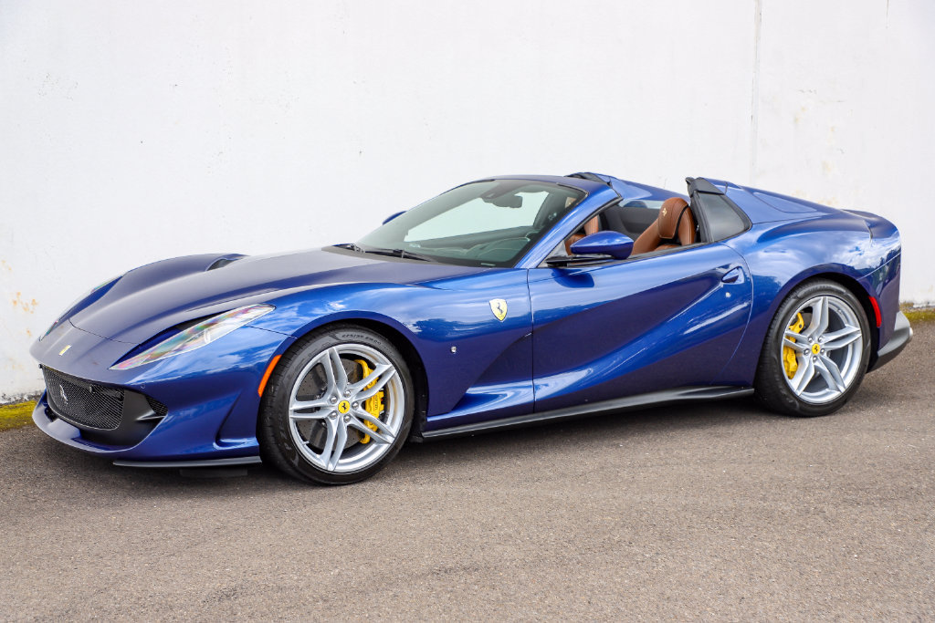 Used 2021 Ferrari 812 GTS RWD image 46