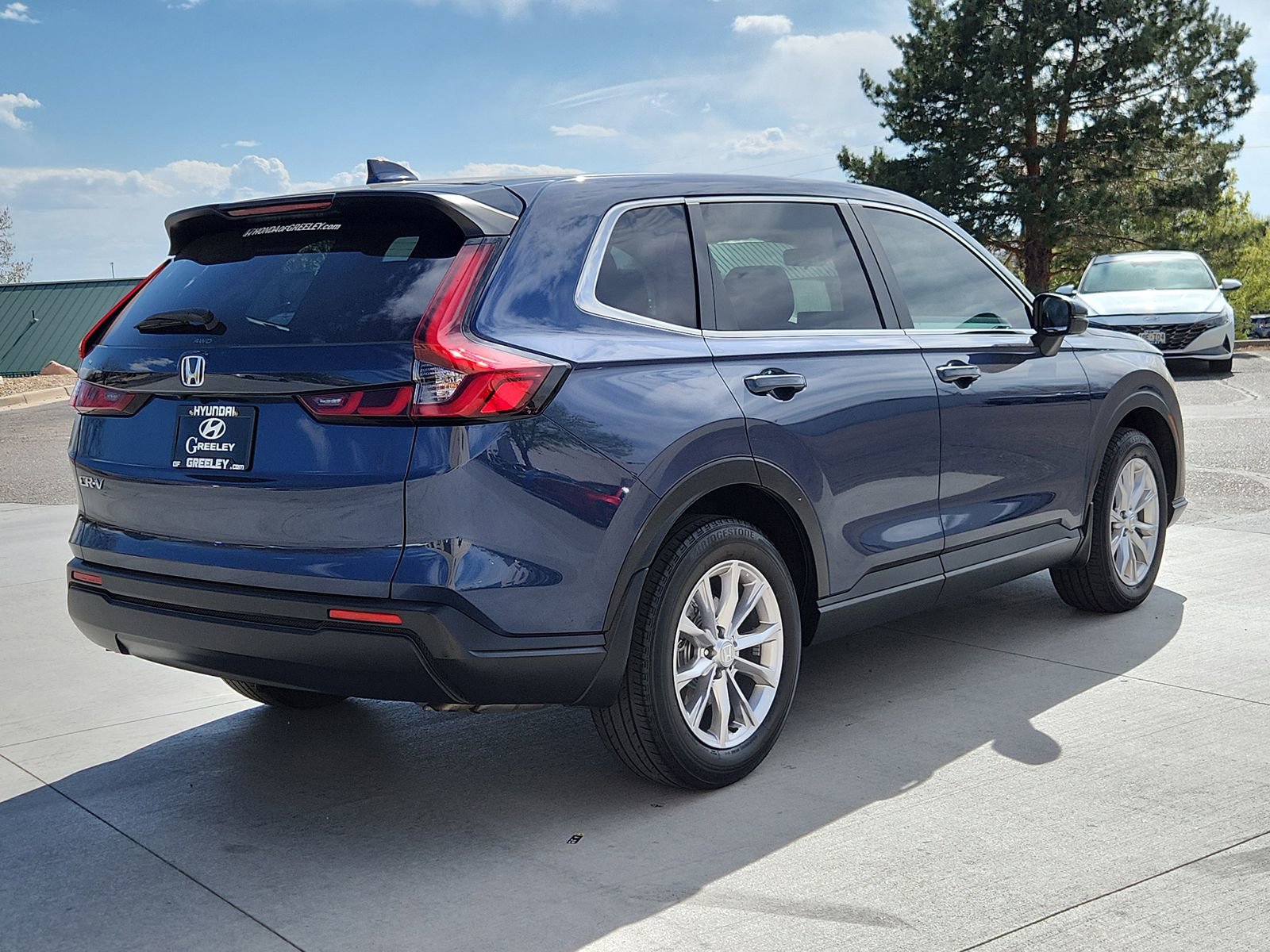 Used 2023 Honda CR-V EX image 5