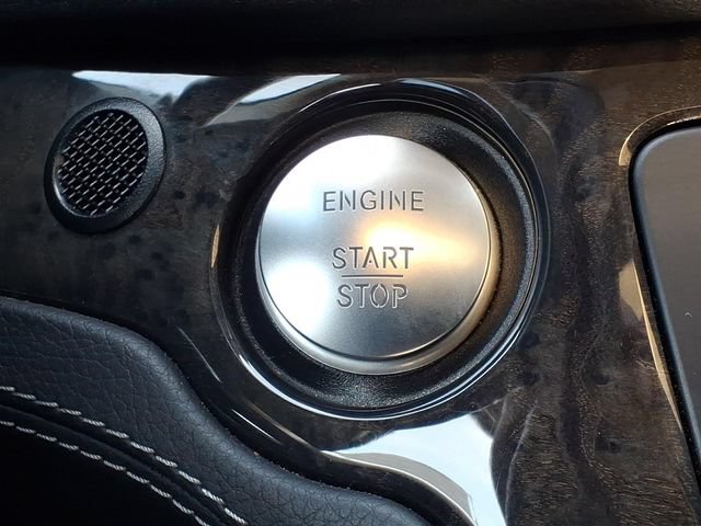Used 2017 Mercedes-Benz SL 450 image 25