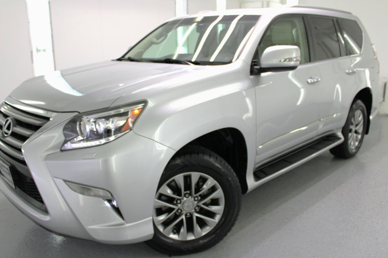 Used 2018 Lexus GX 460 Luxury w/ Preferred Accessory Package image 12