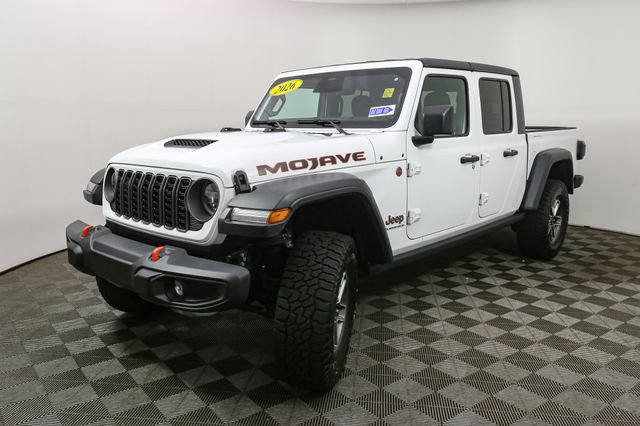 Used 2026 Jeep Gladiator Mojave AWD/4WD image 5