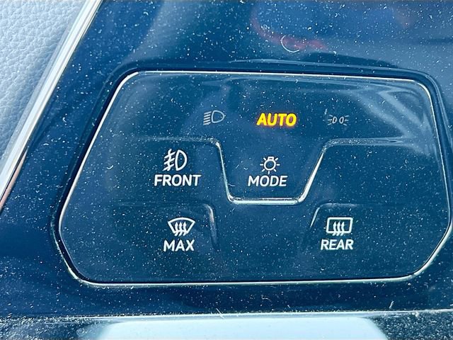 New 2024 Volkswagen GTI SE image 10