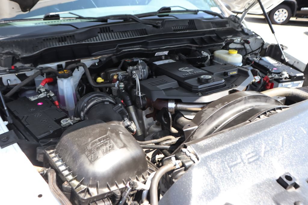 Used 2018 RAM 2500 SLT AWD/4WD image 11