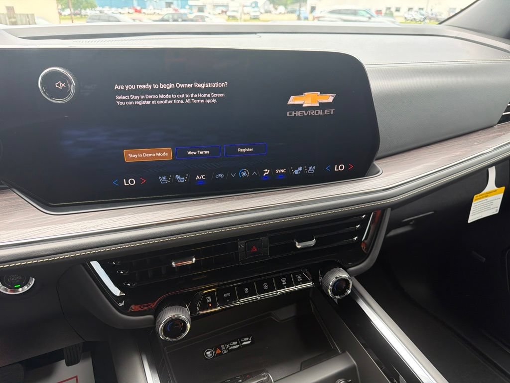 New 2026 Chevrolet Suburban Premier AWD/4WD image 22