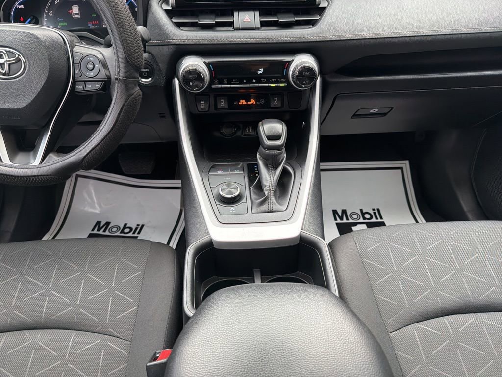 Used 2024 Toyota RAV4 XLE w/ Convenience Package image 27