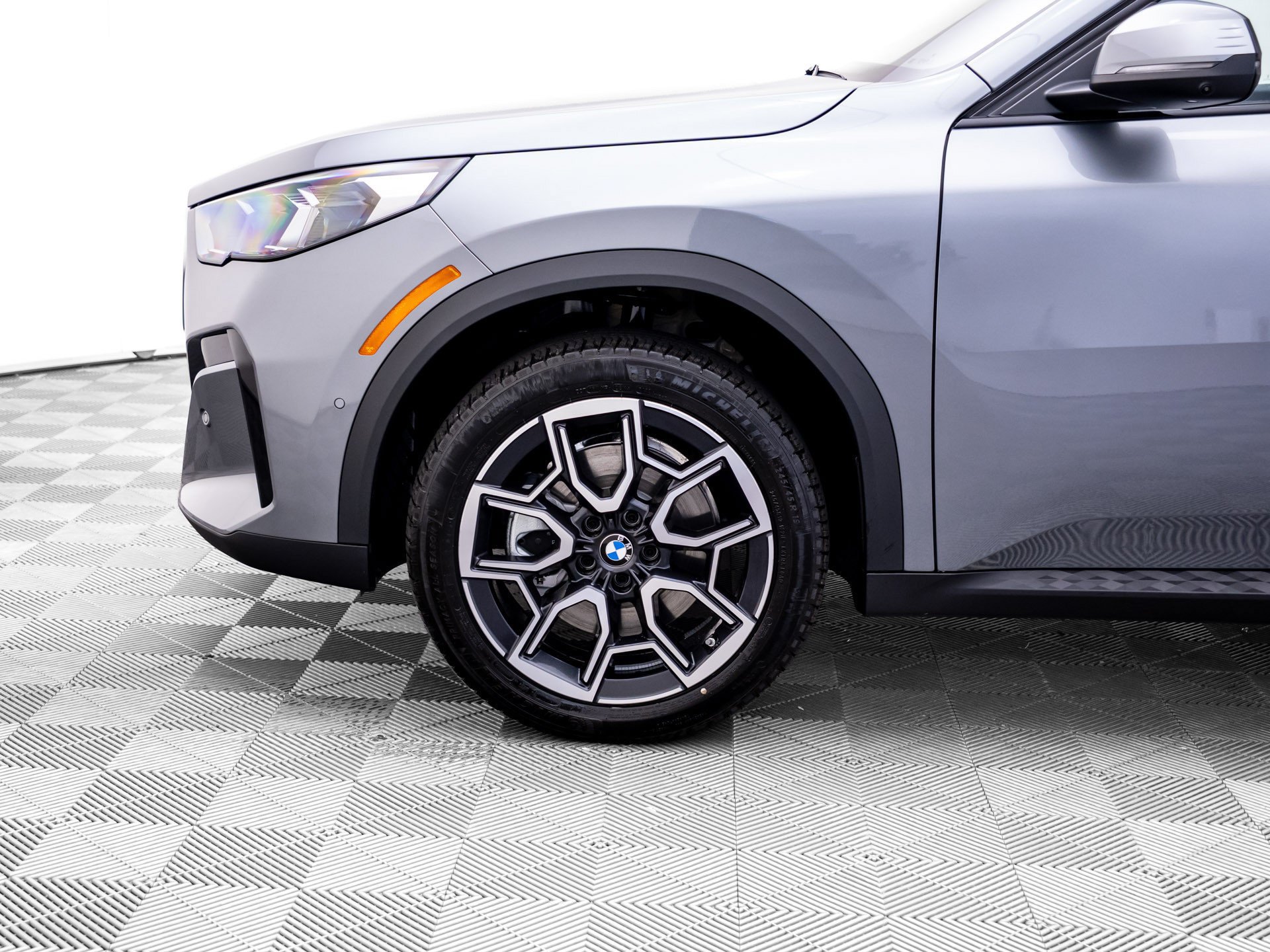 New 2027 BMW X2 xDrive28i w/ Technology Package AWD/4WD image 38
