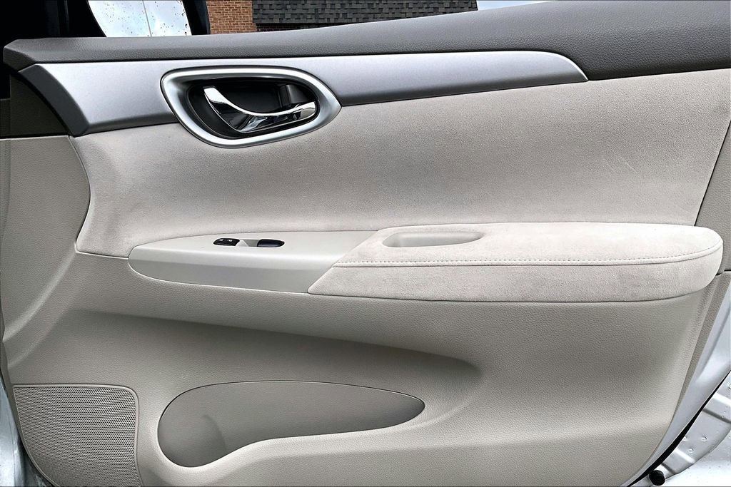 Used 2013 Nissan Sentra SV w/ Driver Pkg FWD image 20