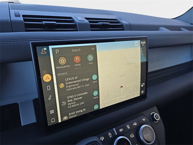 Used 2025 Land Rover Defender 90 S image 22