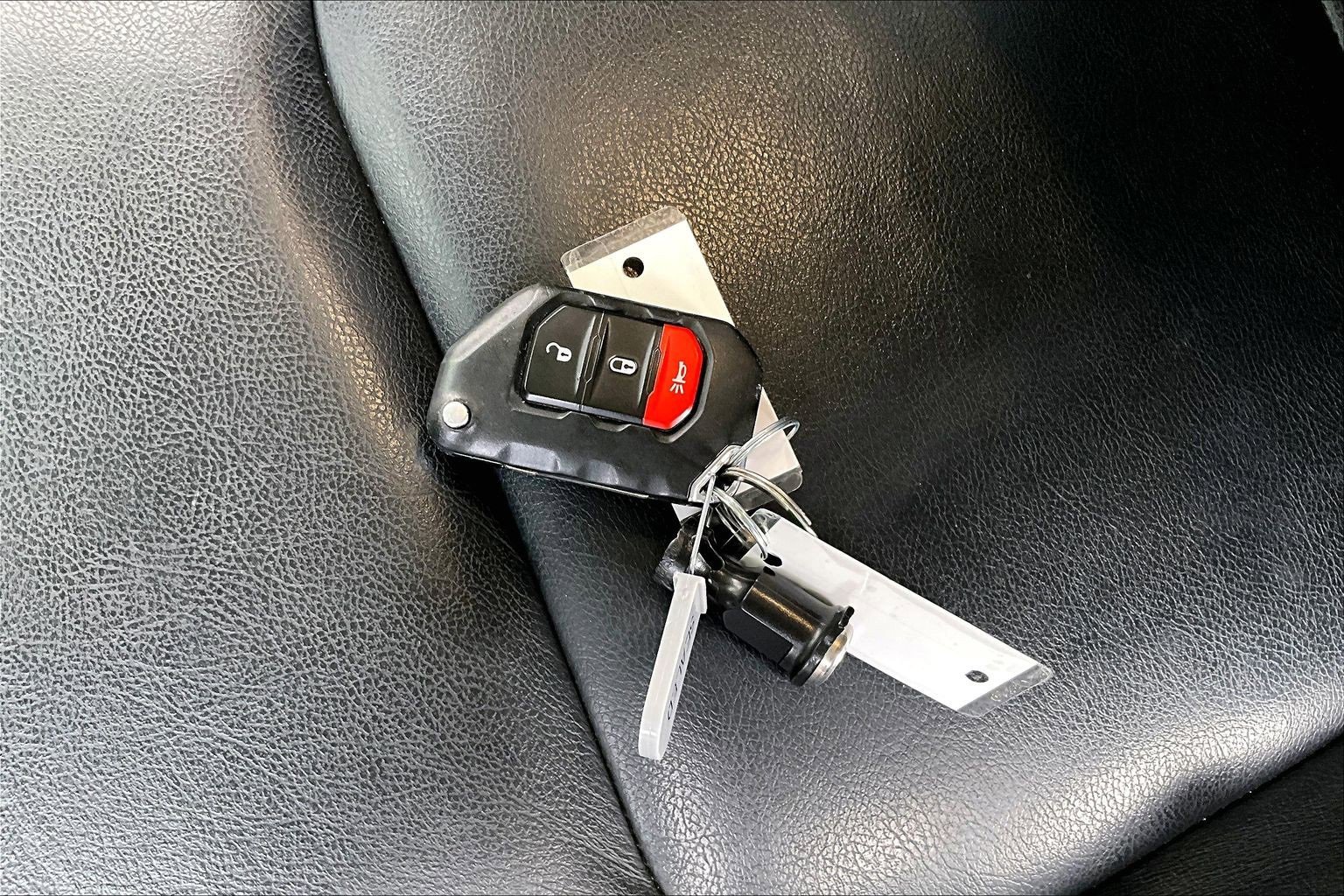 Used 2023 Jeep Gladiator Mojave w/ Trailer Tow Package image 10