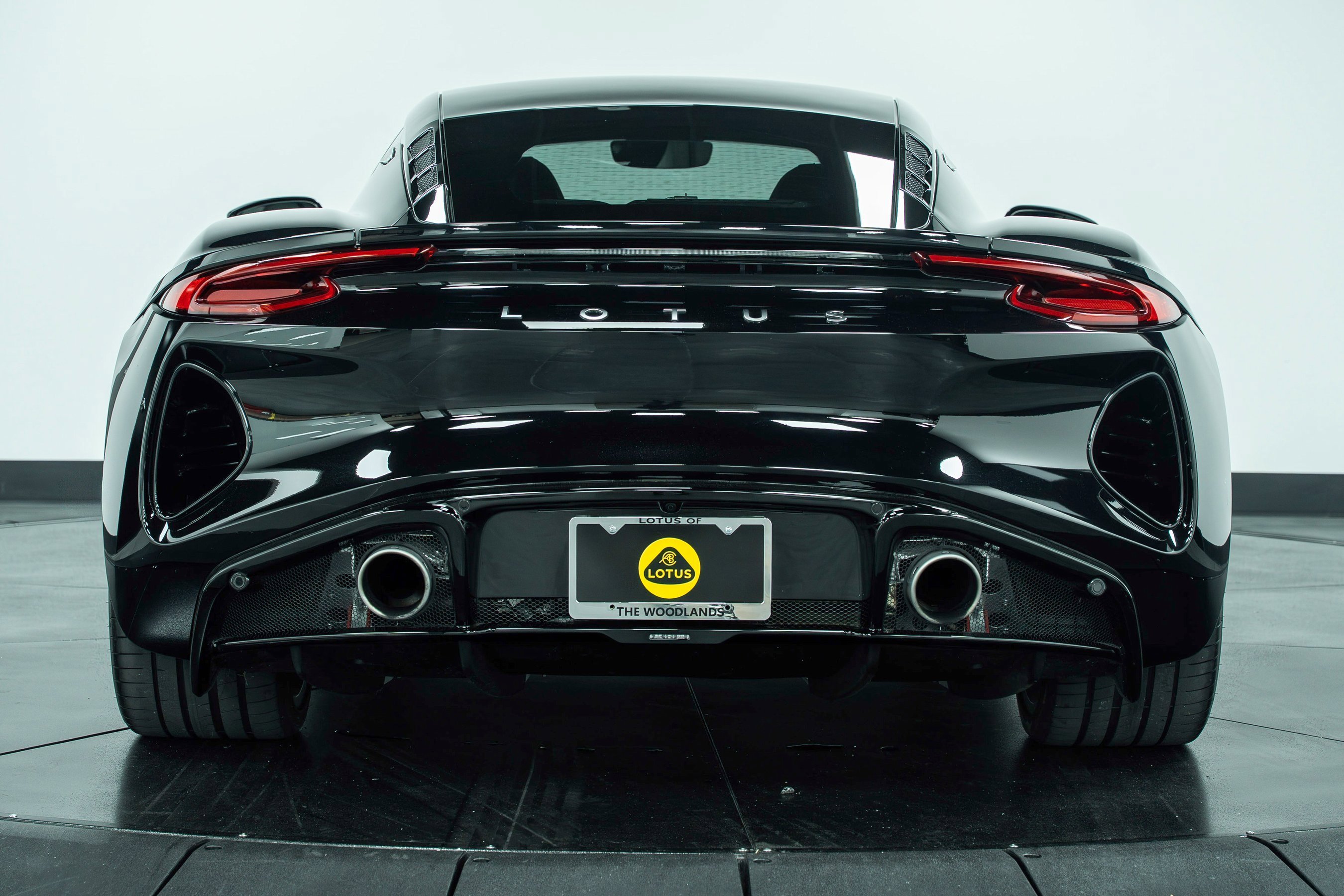 New 2025 Lotus Emira image 36