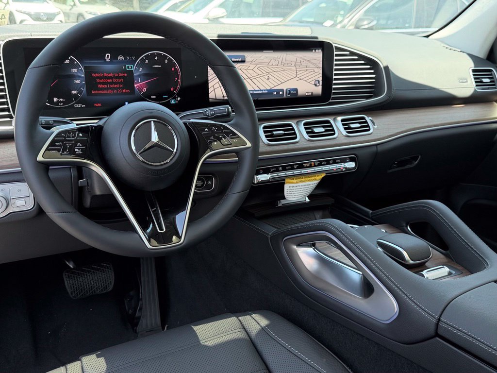 New 2026 Mercedes-Benz GLS 450 4MATIC image 30