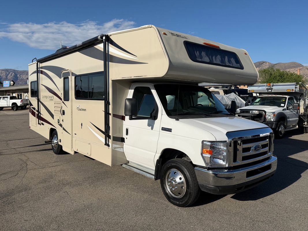 Used 2017 Ford E-450 and Econoline 450 Super Duty w/ Motorhome Prep Package RWD image 2