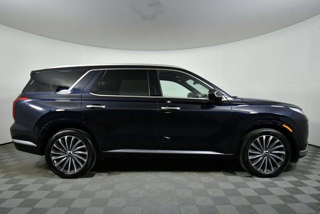 Used 2024 Hyundai Palisade Calligraphy image 15