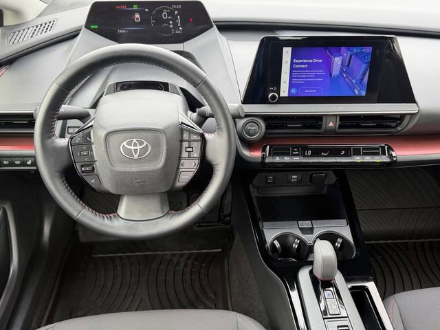 Used 2025 Toyota Prius Plug-In Hybrid image 10