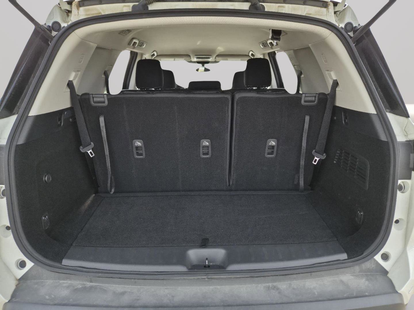 Used 2022 Nissan Pathfinder SV image 26