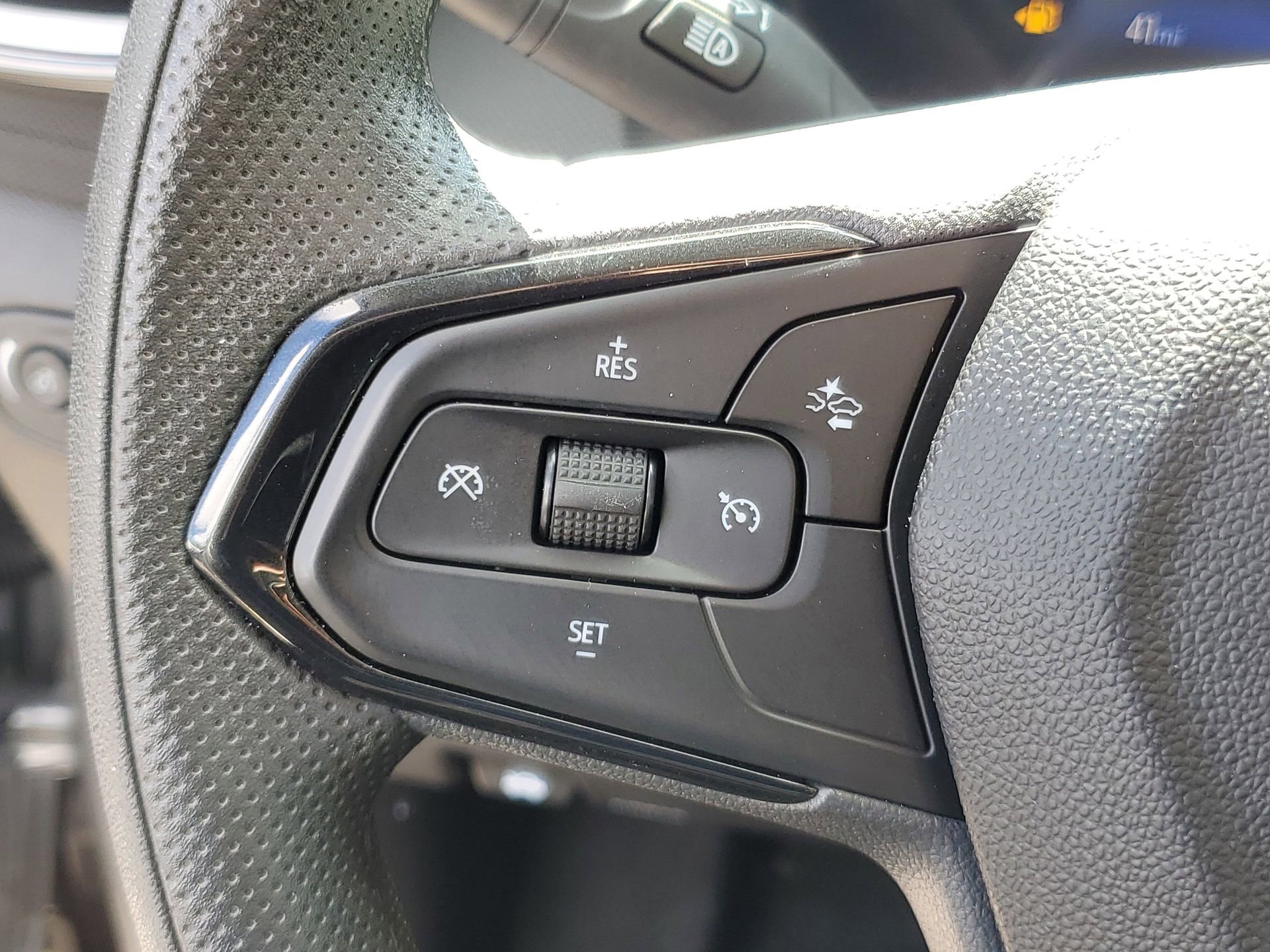 Used 2025 Chevrolet TrailBlazer LT image 21