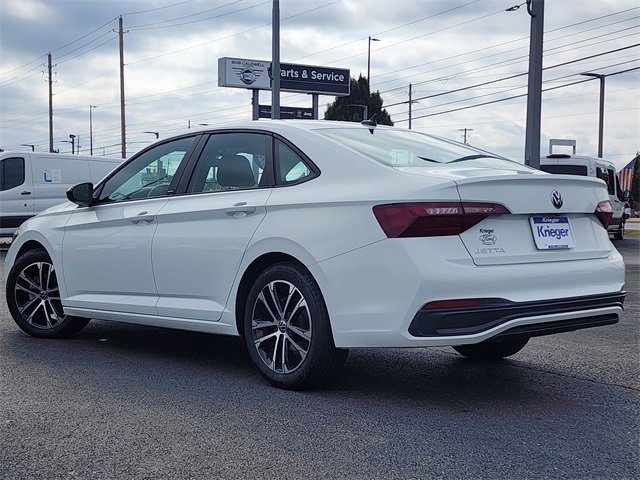Used 2024 Volkswagen Jetta Sport image 18