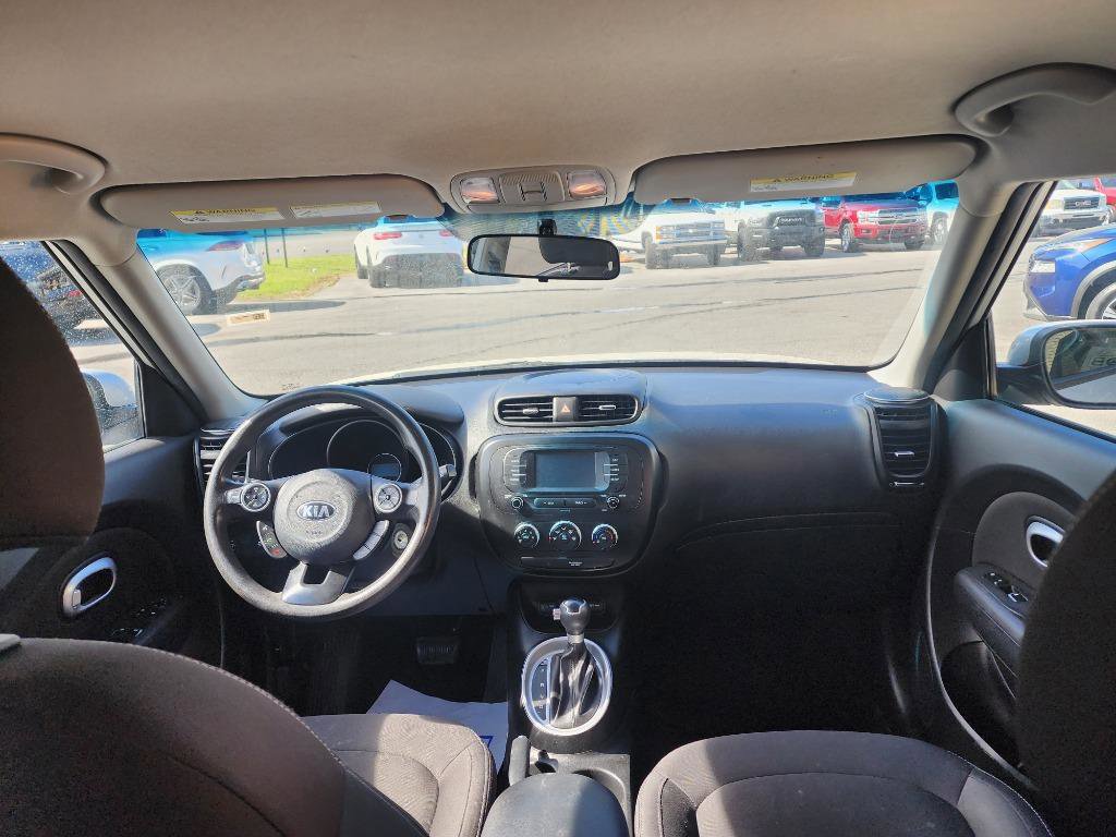 Used 2019 Kia Soul FWD image 10