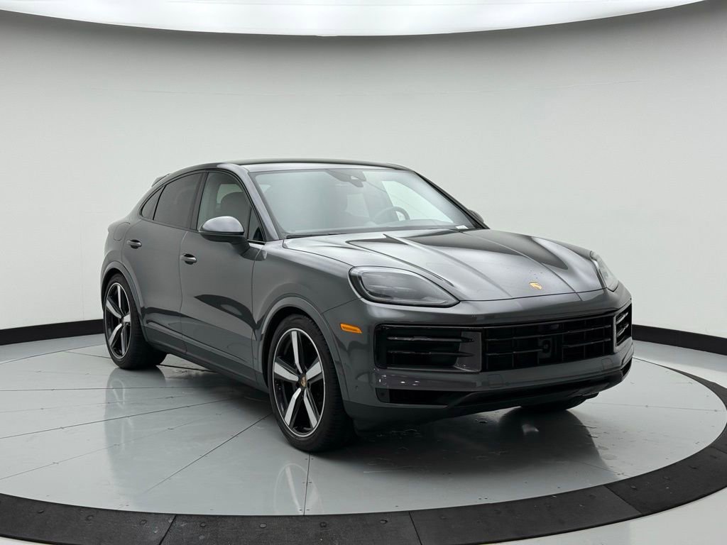 Certified 2025 Porsche Cayenne Coupe image 7