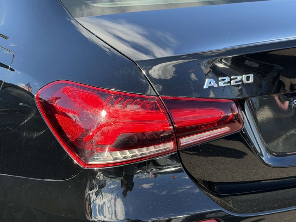 Used 2020 Mercedes-Benz A 220 4MATIC image 11