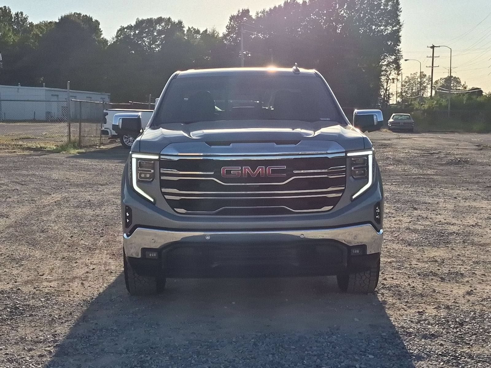 New 2026 GMC Sierra 1500 SLT AWD/4WD image 9