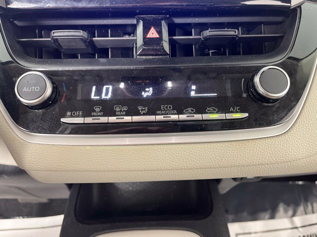 Used 2023 Toyota Corolla LE w/ LE Convenience Package FWD image 27