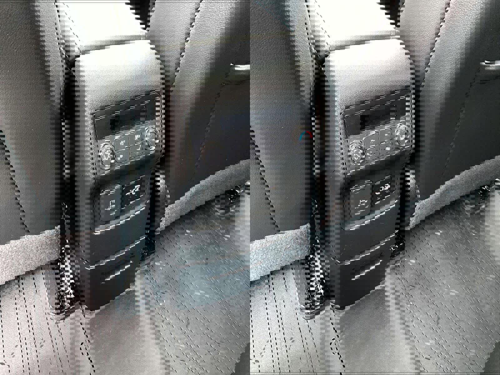 Used 2023 GMC Acadia Denali w/ Black Diamond Edition image 29