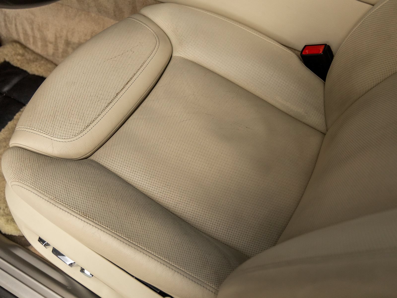 Used 2015 Rolls-Royce Ghost RWD image 24