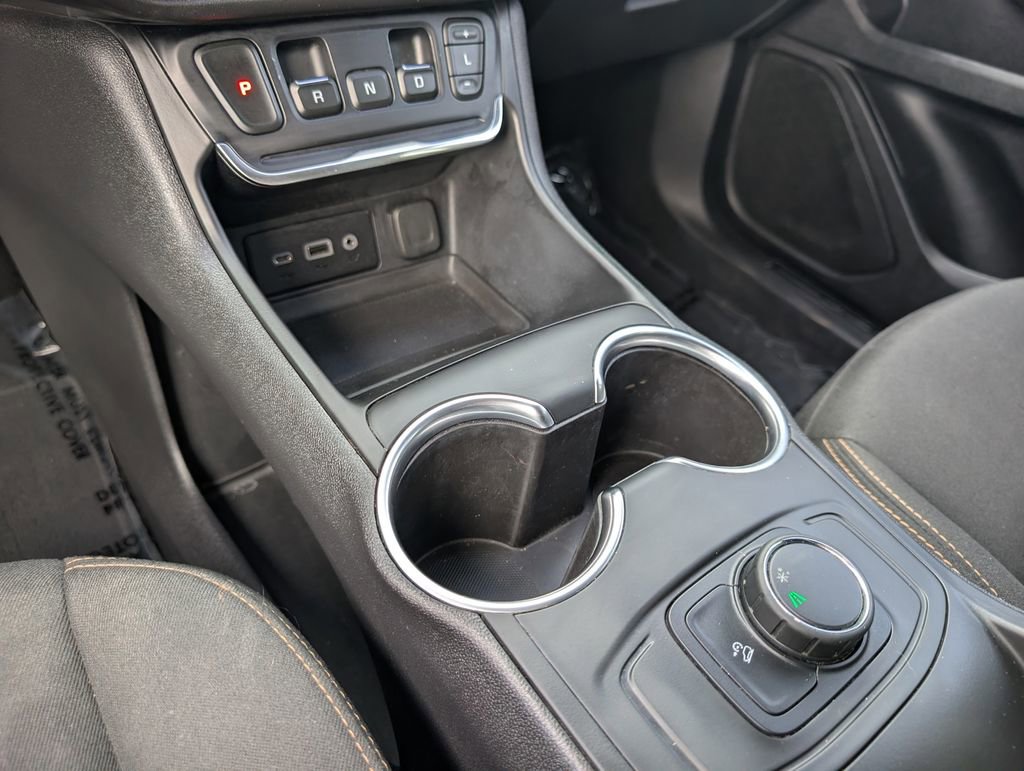 Used 2019 GMC Terrain SLE FWD image 29