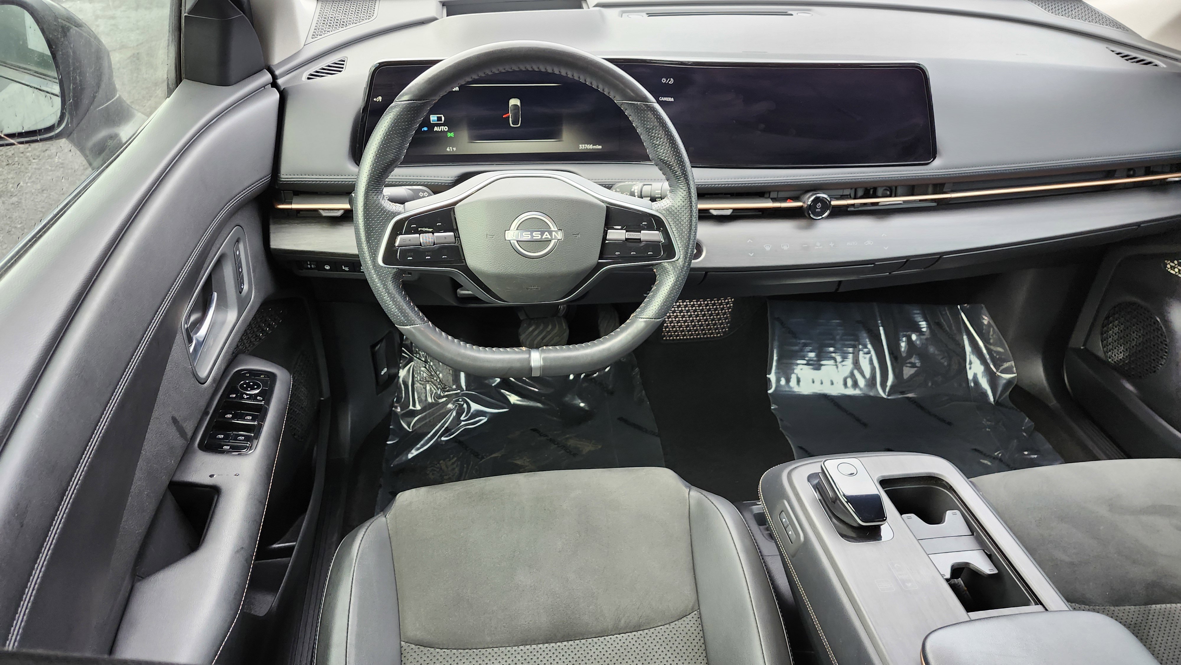 Used 2023 Nissan Ariya FWD image 30