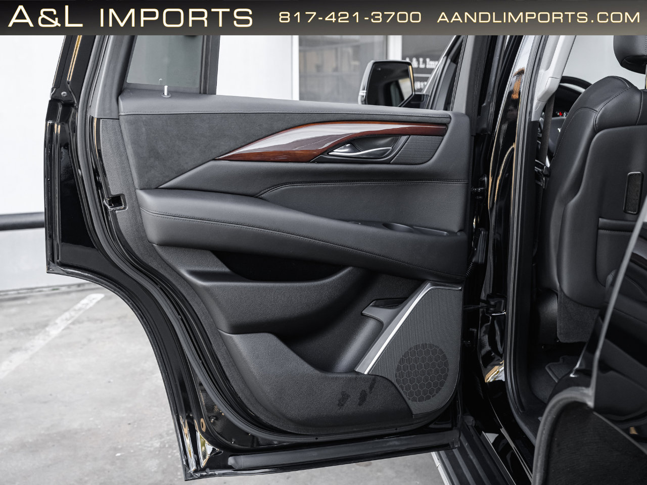 Used 2019 Cadillac Escalade Luxury AWD/4WD image 51