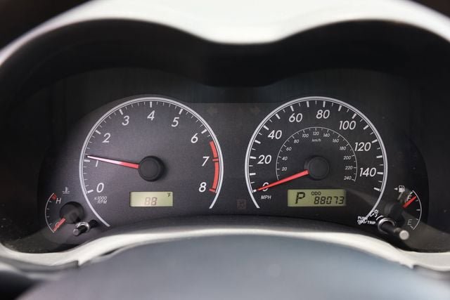 Used 2011 Toyota Corolla LE FWD image 31