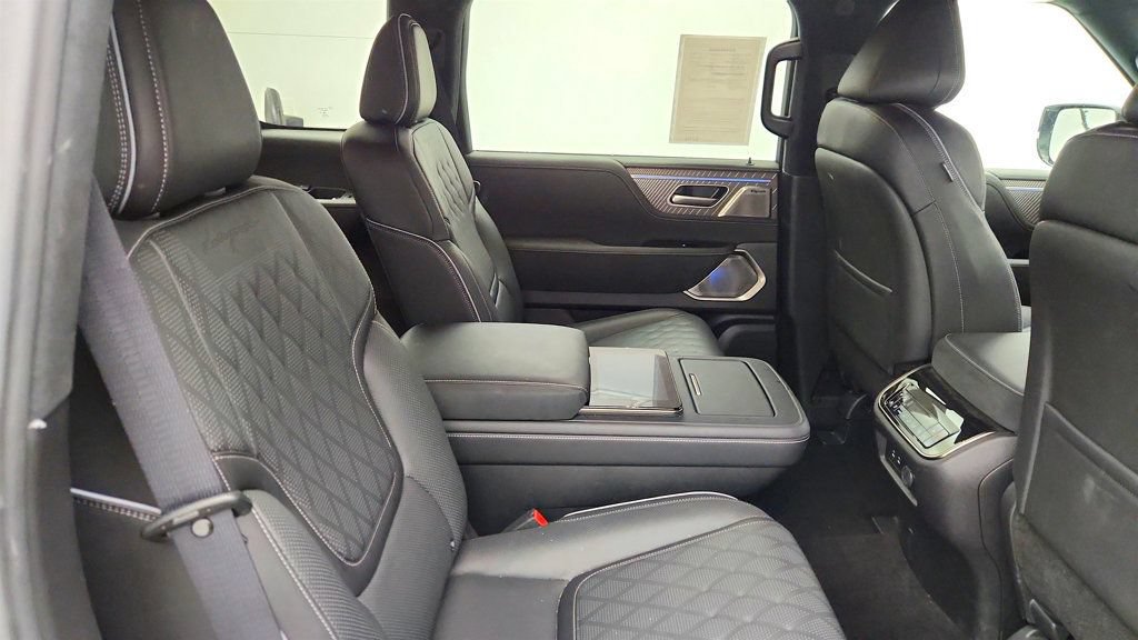 Used 2025 INFINITI QX80 Autograph AWD/4WD image 26