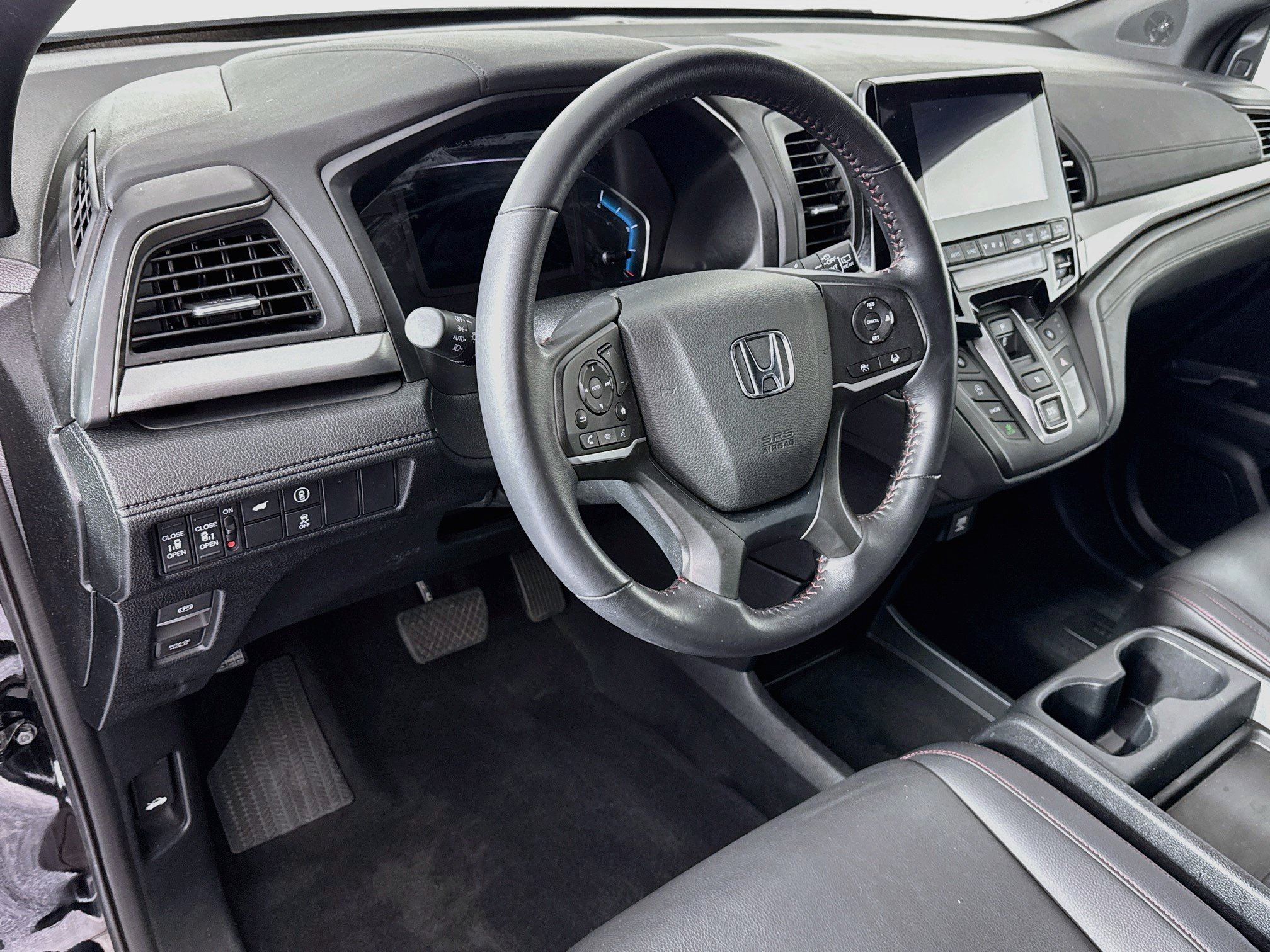 Certified 2024 Honda Odyssey Sport image 9