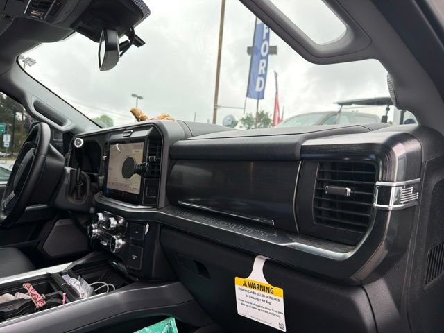 Used 2025 Ford F350 Lariat w/ Lariat Ultimate Package AWD/4WD image 10